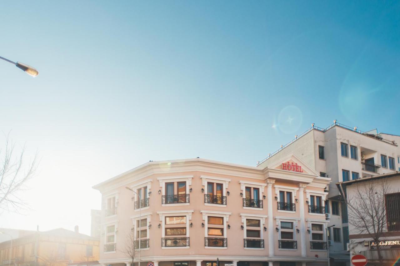 Hotel Stela Center Tirana Exterior foto